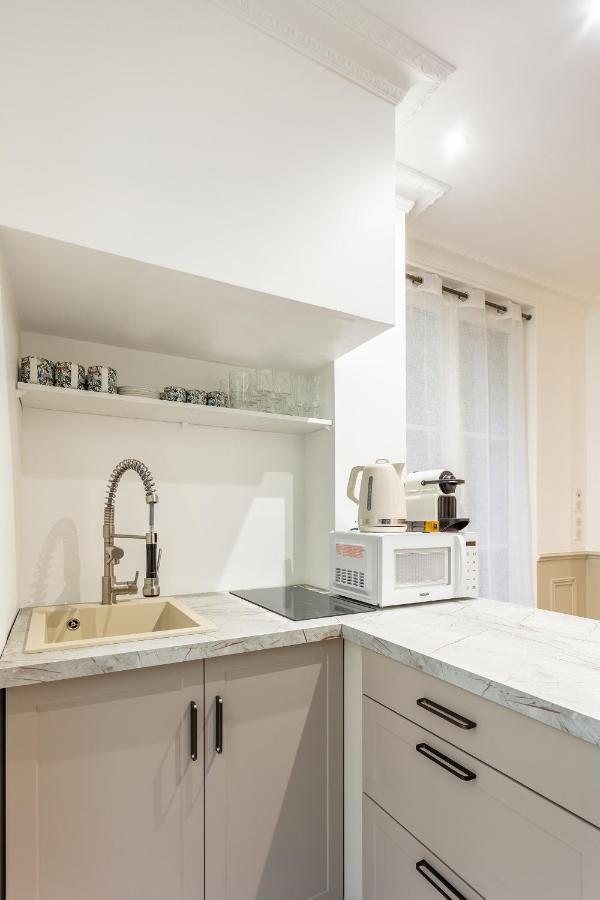 Suite Raphael Tour Eiffel Париж Екстериор снимка
